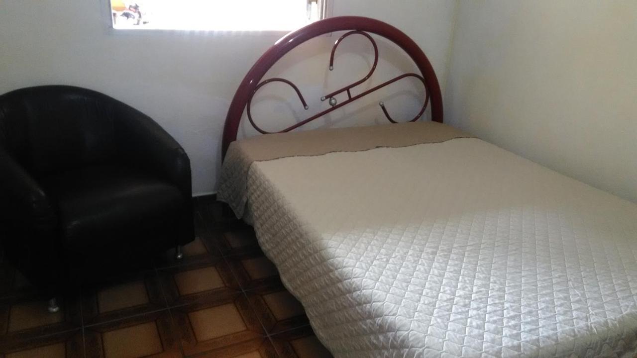 Hostel Tia Rita Itanhaem Итаньяэн Экстерьер фото